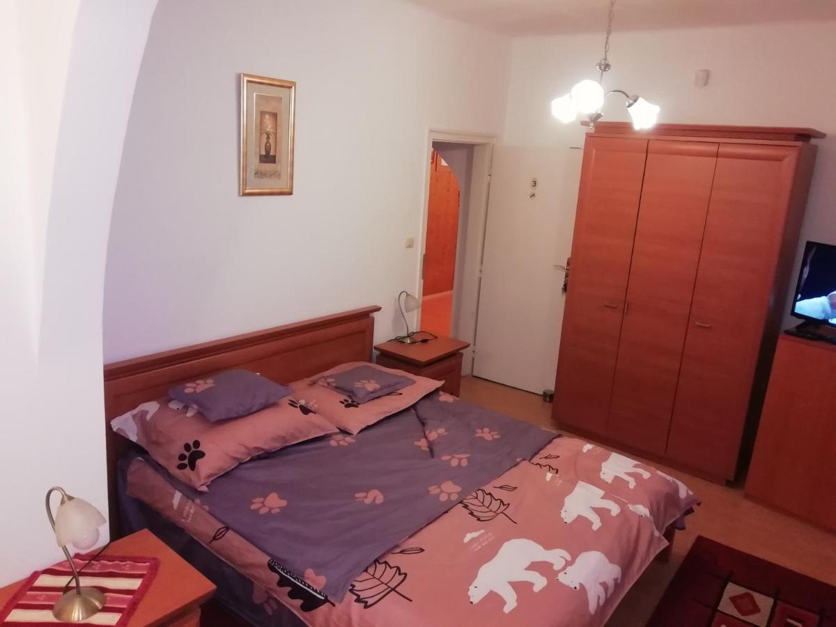 Asta La Vista Vendeghaz Hotel Mişcolţ Exterior foto