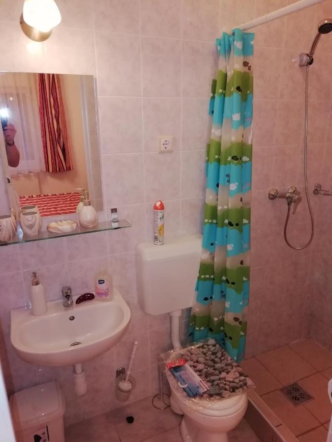Asta La Vista Vendeghaz Hotel Mişcolţ Exterior foto