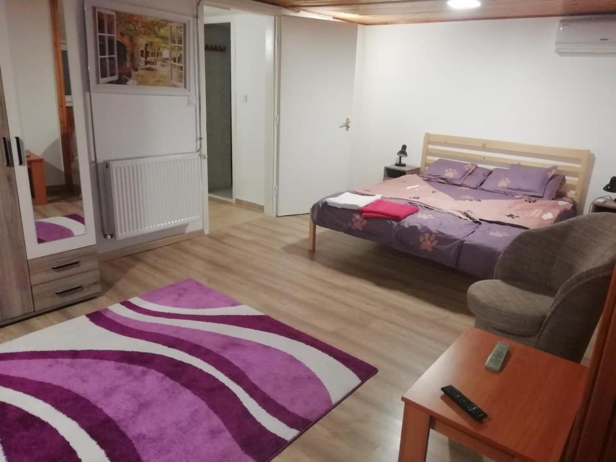 Asta La Vista Vendeghaz Hotel Mişcolţ Exterior foto