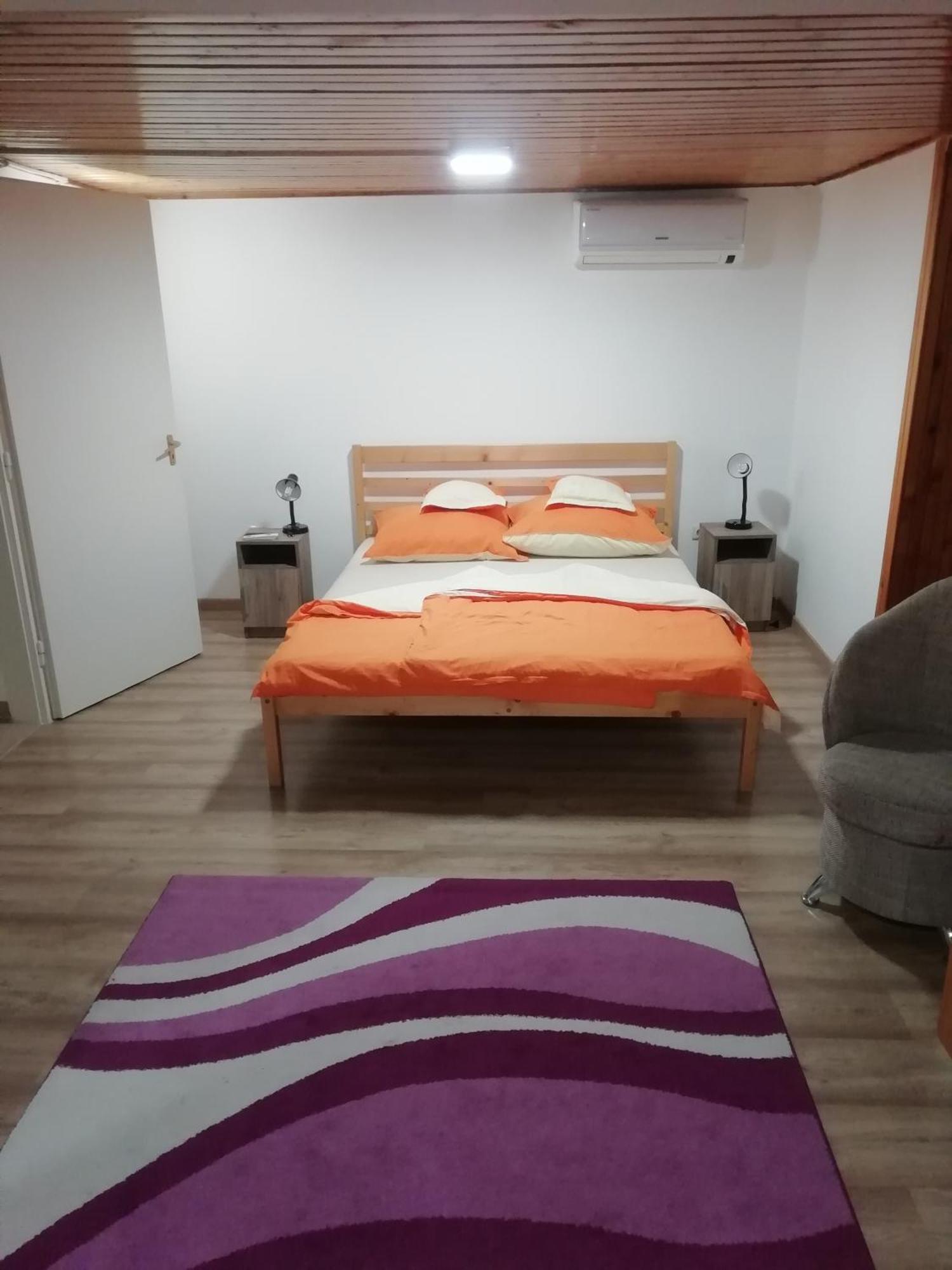 Asta La Vista Vendeghaz Hotel Mişcolţ Exterior foto